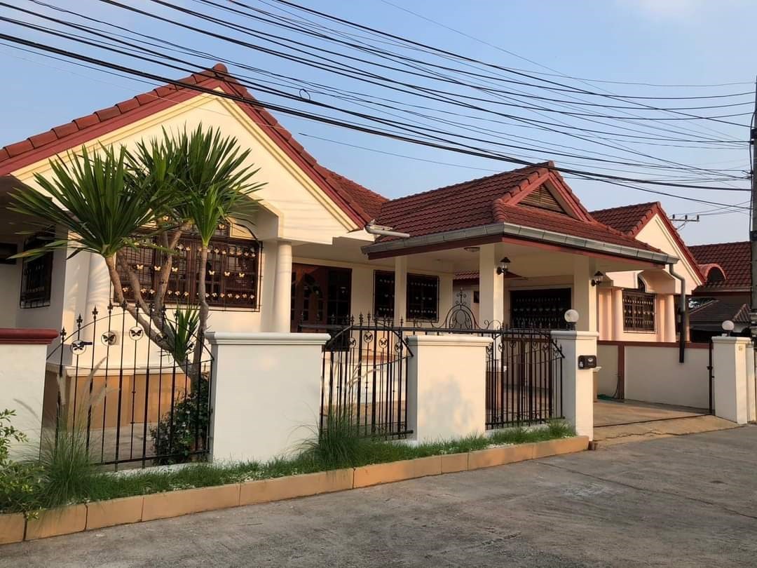 ขายบ้าน 3 ห้องนอน หมู่บ้านปริณสิริ ใน เขตหนองปลาไหล ฝั่งพัทยาตะวันออก - บ้าน - East Pattaya - 