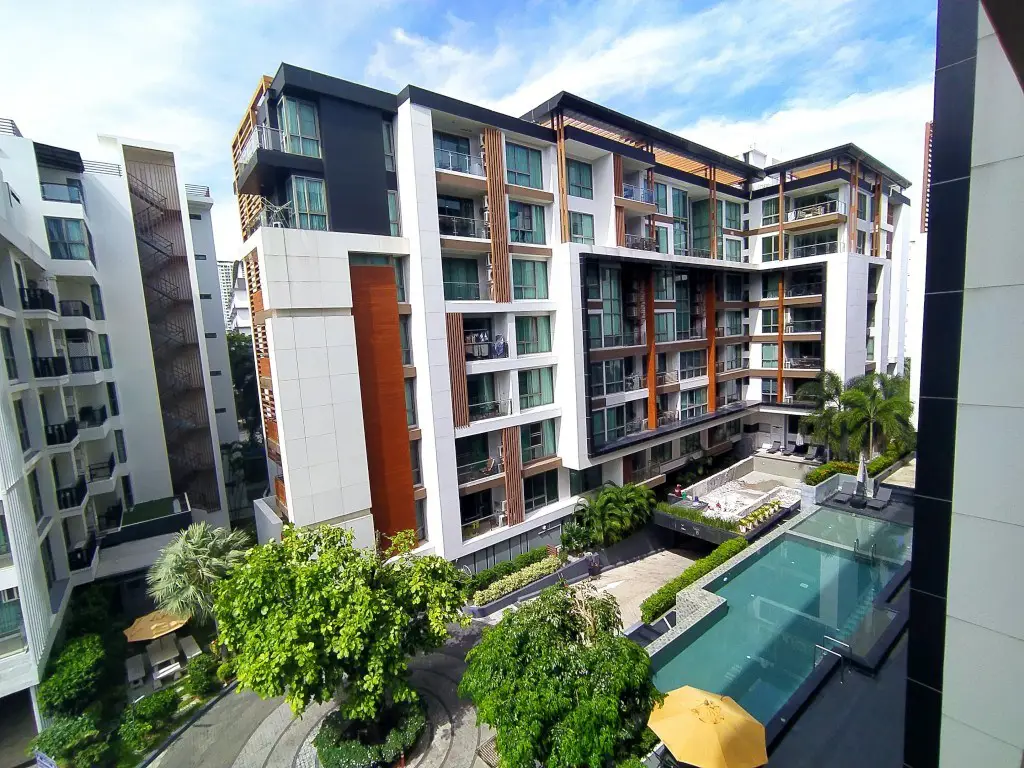 คอนโด 2 ห้องนอนให้เช่า วิวสระ - คอนโด - Central Pattaya - 