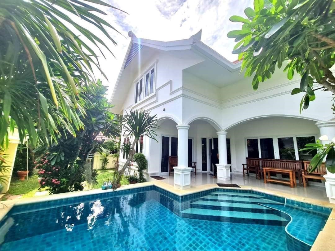 Beautiful pool villa for sale at Na Jomtien - House - Na Jomtien - 