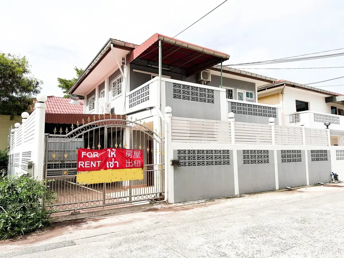 3 Bedrooms house for rent in Pattaya Klang