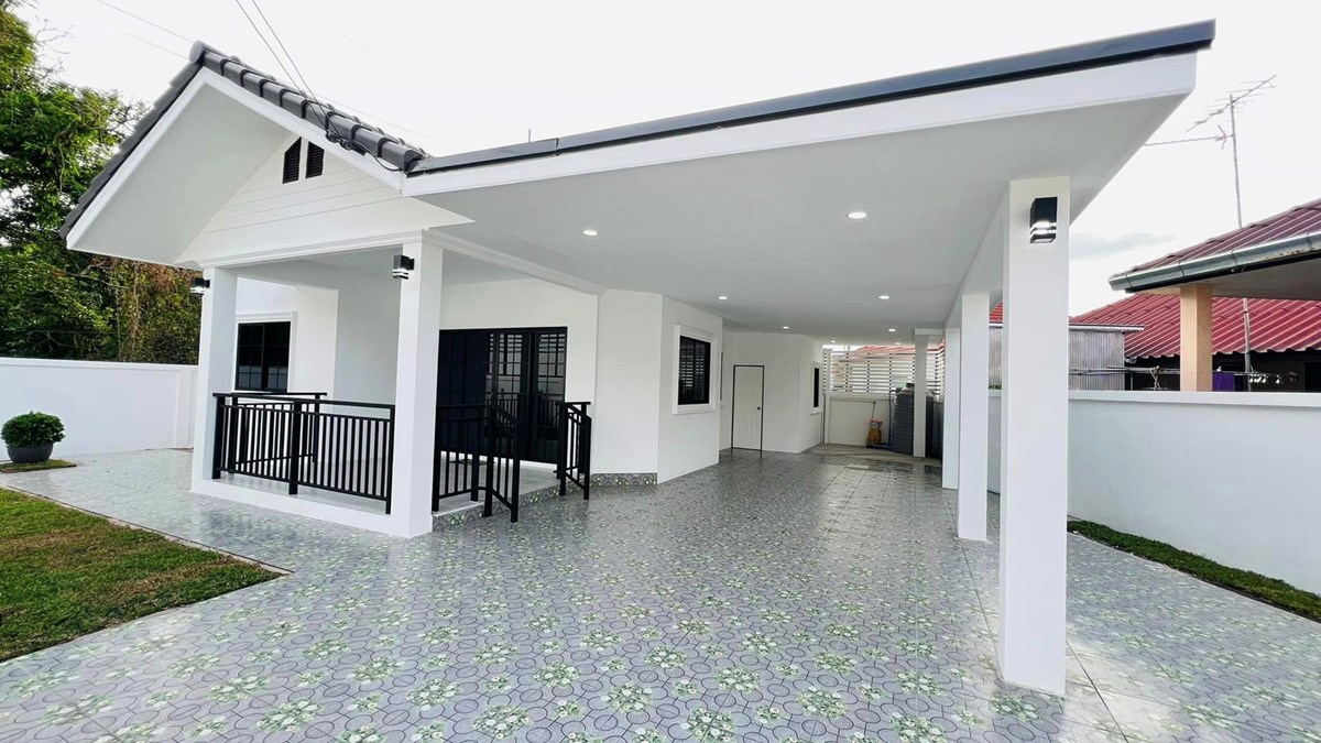 ขายบ้านสวย 2 ห้องนอนหลังมุม - บ้าน - East Pattaya - 