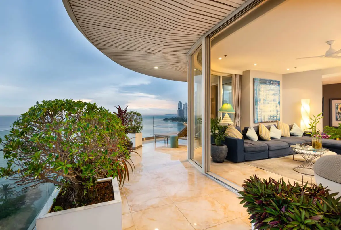 The Cove Beachfront Ocean-View Condominium for Sale  - คอนโด - Wong Amat Beach - 