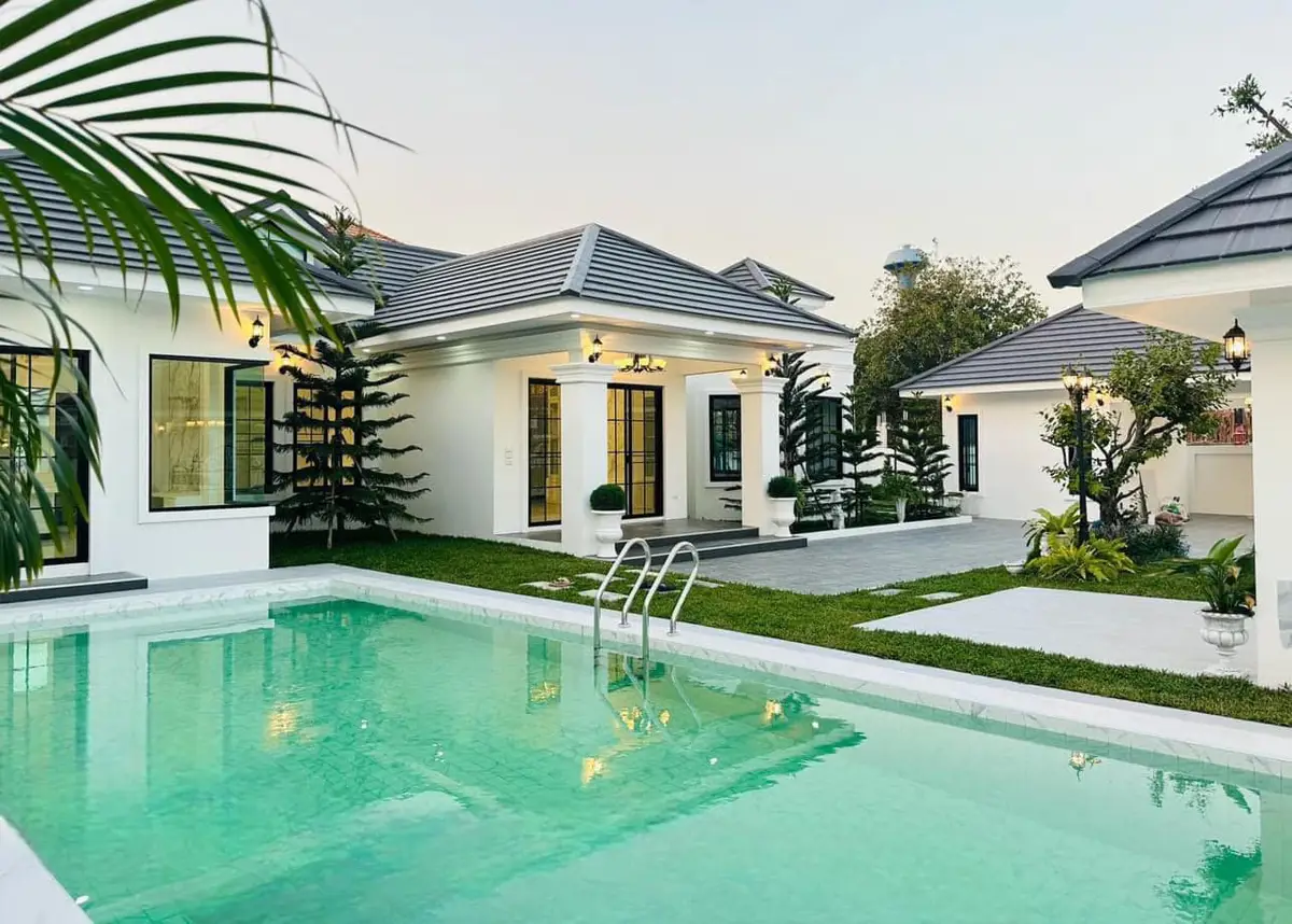 Huge pool villa for sale at TW Wanasin Village