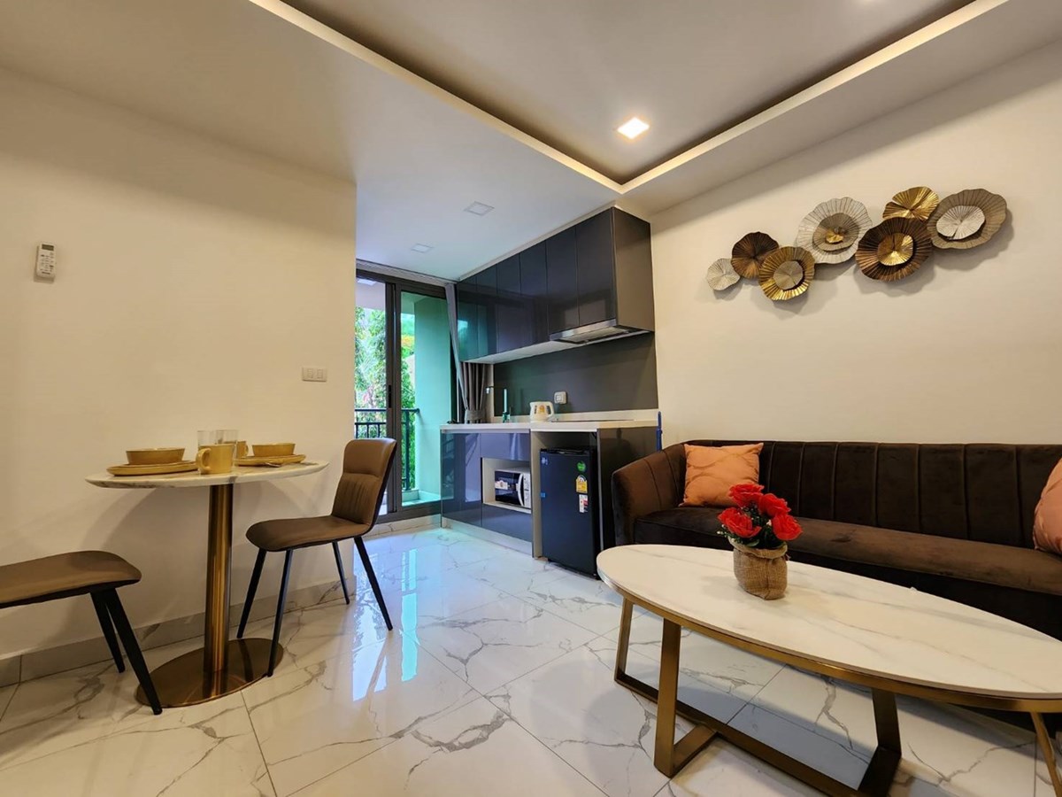 Arcadia Centre Suit  (Rented from 1-7-23 to 1-7-24) - Condominium - Pattaya Central - Thappaya Soi 4
