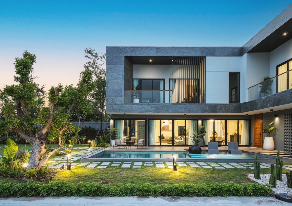 ขายพูลวิลล่าหรูหราสไตล์โมเดิร์น - บ้าน - East Pattaya - 
